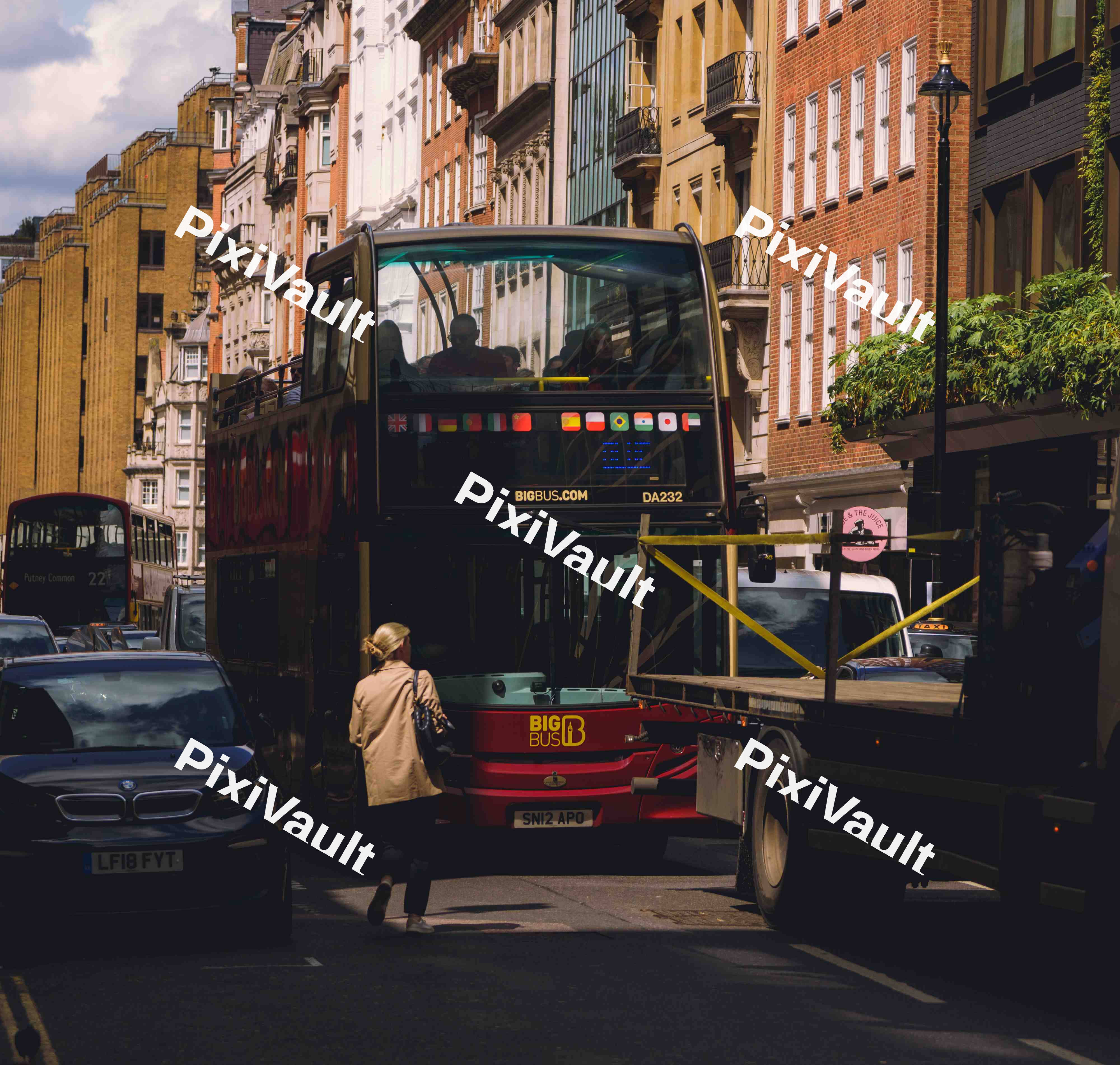 Tour Bus